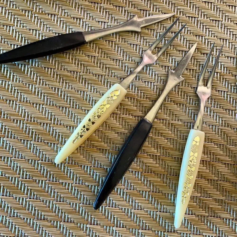 Mid Century Cocktail / Hors d'oeuvre Fork Set